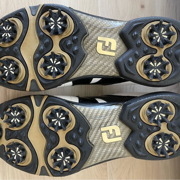 FootJoy Golf Shoes - Picture 3 of 5